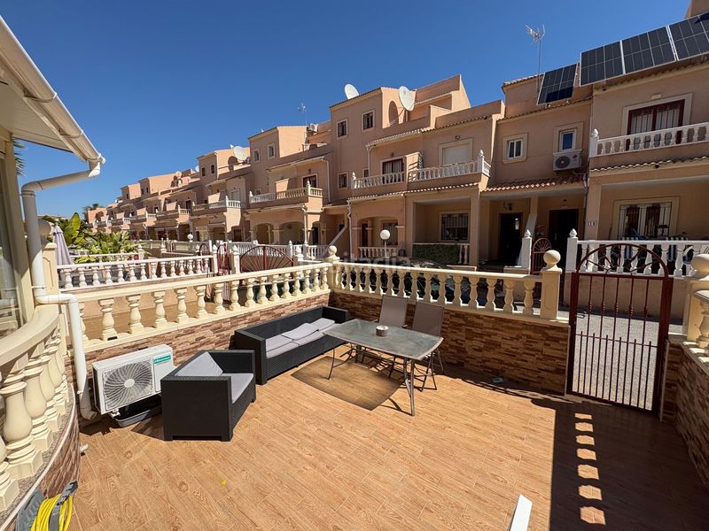 Foto fe5238e8-4a6f-421a-8a13-5c167ea6e8dc. Casa adossada amb calefacció piscina a Playa Flamenca Orihuela