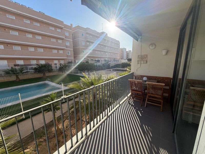 Foto 526b8a1a-30e8-4612-974b-5b31e365d99a. Location duplex avec chauffage piscine dans Villamartín-Las Filipinas Orihuela