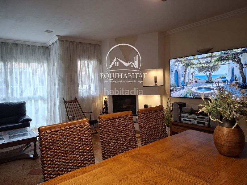 Foto a611b098-9d1b-4d60-a071-21b7362a809e. Casa adossada amb aparcament a Alcarràs