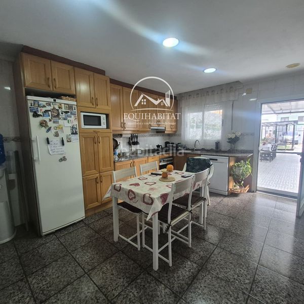 Foto be27f26f-4873-4bd9-bc19-9b651594a01a. Xalet amb aparcament piscina a Alcoletge