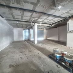 Locale commerciale  Prat de la riba. Oportunidad única en el corazón de la ciudad! avd prat de la rib