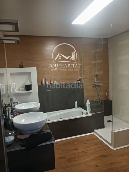 Foto 85e7d0e1-9fa6-419c-bd2f-dd3715efdf91. Casa adossada amb aparcament piscina a Alcarràs