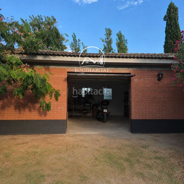 Foto 2fb5aa1d-40d3-477b-9ea3-40e3b91f2bf7. Casa amb piscina a Partides Rurals Lleida