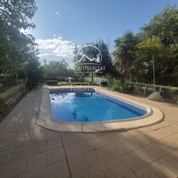 Foto 69586284-d7fa-4a5c-8a4c-e5561d7941fc. Casa amb piscina a Partides Rurals Lleida