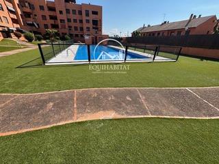Reihenhaus  Vilafranca. Casa adosada en comarruga con piscina comunitaria  en perfecto e