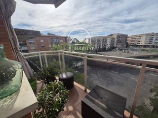 Appartement  Amsterdam. Precioso piso en la zona de magnolies  balafia con parquin y tra