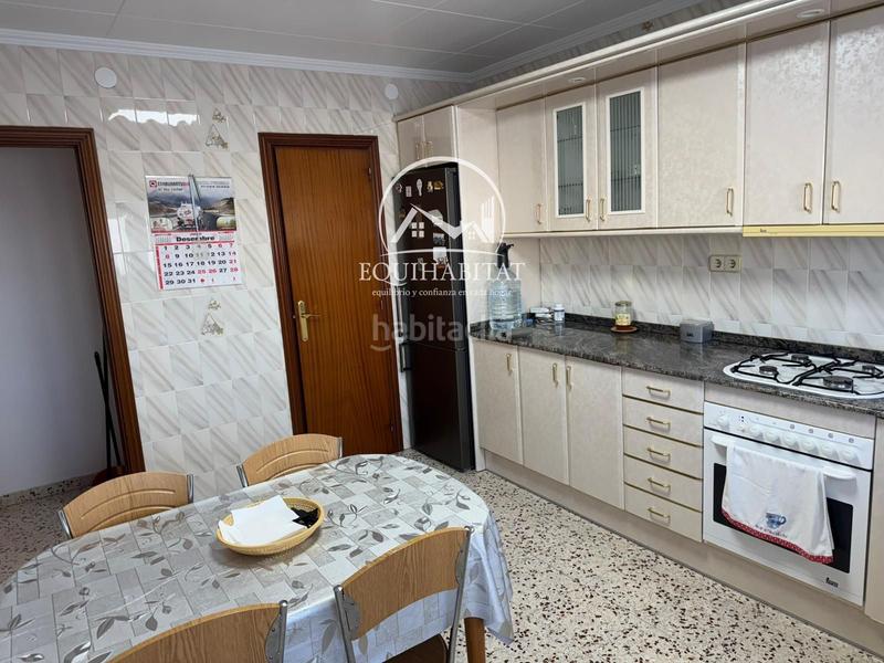 Foto 7bad7330-f3de-44cf-ae95-fad33511a01b. Piso oportunidad en borges blanques piso amplio y muy luminoso en Borges Blanques (Les)