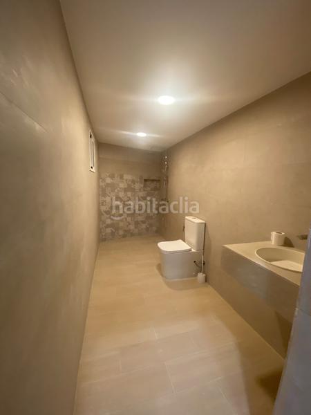 Foto 25c452da-7a4d-4c1a-a70c-e5cdecabc5e3. Local comercial ¡excelente oportunidad de inversión en benicalap, ! local comercial con terraza y baño en Valencia