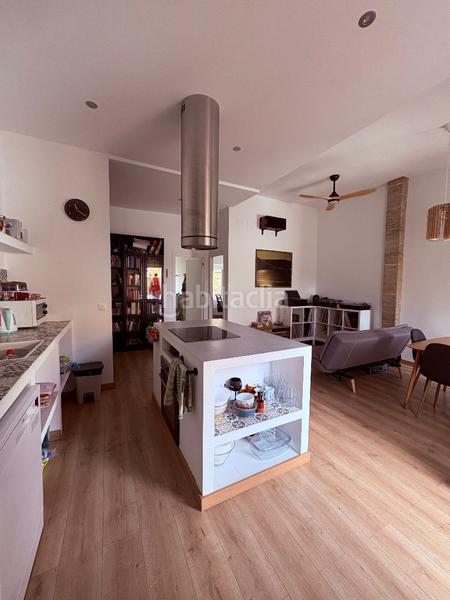 Foto ec2c9346-b723-4870-a9b0-127f328e818d. Appartamento in Barrio Benicalap Valencia