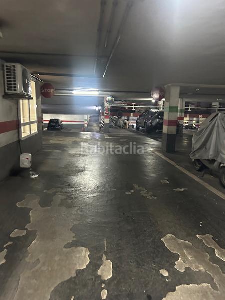 Foto 86baefc4-0000-423a-9fc5-9fef4ae91071. Parking voiture dans avinguda de peris i valero 81 dans Valencia