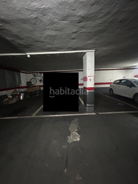 Foto e0ce6cb3-6da9-4db5-90b8-b709f7de6fff. Parking voiture dans avinguda de peris i valero 81 dans Valencia