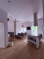 Casa adossada  Carrer de barig. Vivienda independiente con amplia terraza y excelente comunicaci
