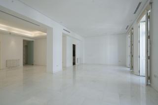 Dúplex en Benaguasil. Vivienda señorial con encanto clásico y reforma de diseño en el