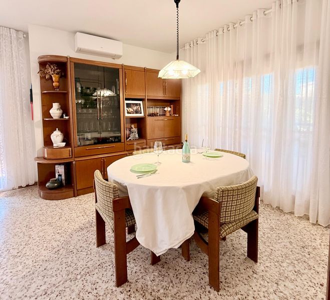 Foto 12928dc7-4cbc-4e19-99c6-73d1f8cacaba. Casa amb calefacció aparcament piscina a Calafell poble Calafell