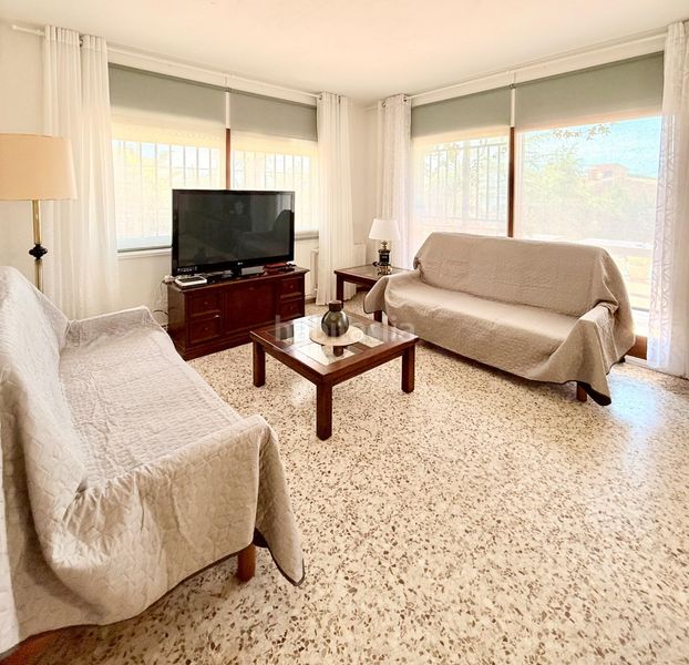 Foto 2644a1c1-0eca-4601-a620-7e681e5fc793. Casa amb calefacció aparcament piscina a Calafell poble Calafell