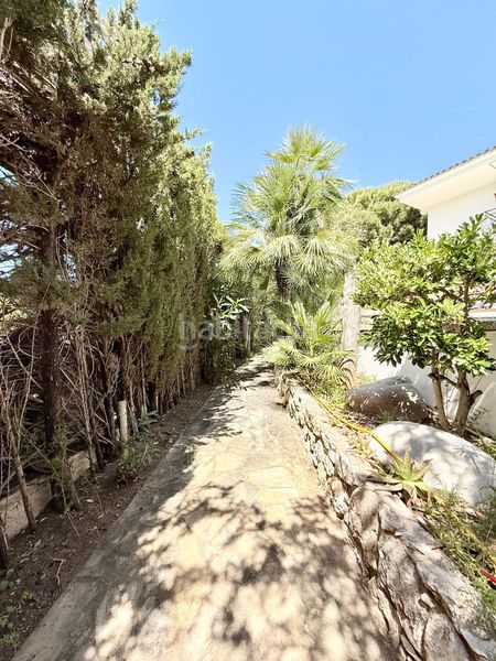 Foto 796cc877-979d-4887-a926-ac5bd99a4228. Casa amb calefacció aparcament piscina a Calafell poble Calafell