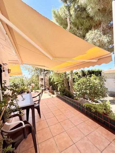 Foto c2f3df5c-afec-4e41-9622-f387f86e0860. Casa amb calefacció aparcament piscina a Calafell poble Calafell