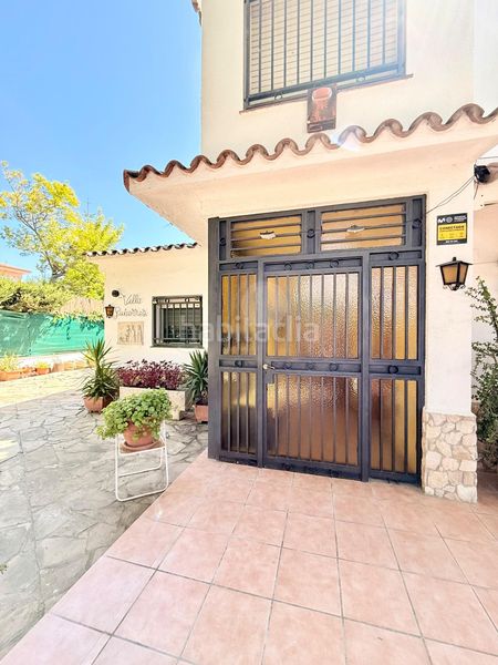 Foto cc1dc74f-8ce9-4e93-853e-70e7811fc22c. Casa amb calefacció aparcament piscina a Calafell poble Calafell