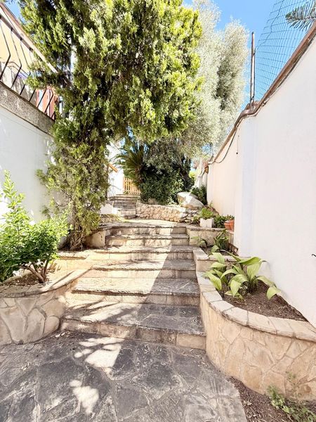 Foto fc665e4d-0a8e-495c-a1a4-a08cee0fdb8d. Casa amb calefacció aparcament piscina a Calafell poble Calafell