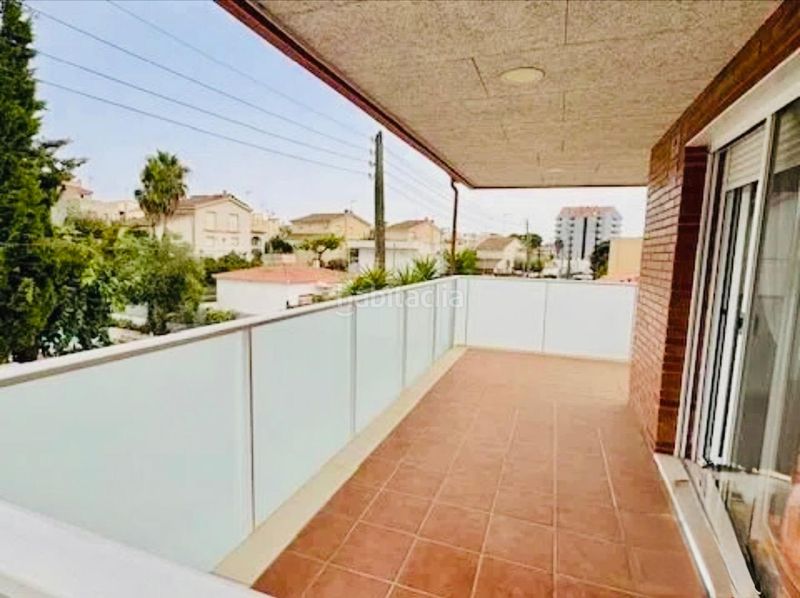 Foto c5603488-9b21-4d34-9610-43e68e83a892. Chalet avec parking piscine dans Cunit residencial Cunit