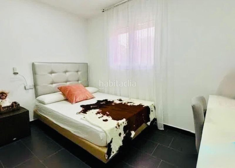 Foto ca3bf017-d0a6-413c-95d3-94f5d15c9834. Chalet avec parking piscine dans Cunit residencial Cunit
