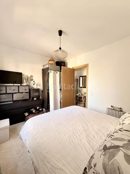 Foto 604109a1-28a8-4ba2-9eaa-9f501d4ae101. Appartamento con parcheggio piscina in Cunit residencial Cunit