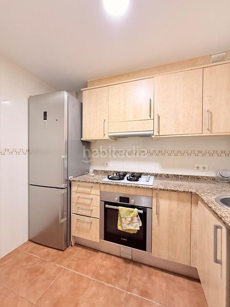 Foto c7aa8664-2f35-4391-9e25-265c89143d0f. Àtic amb aparcament a Calafell poble Calafell