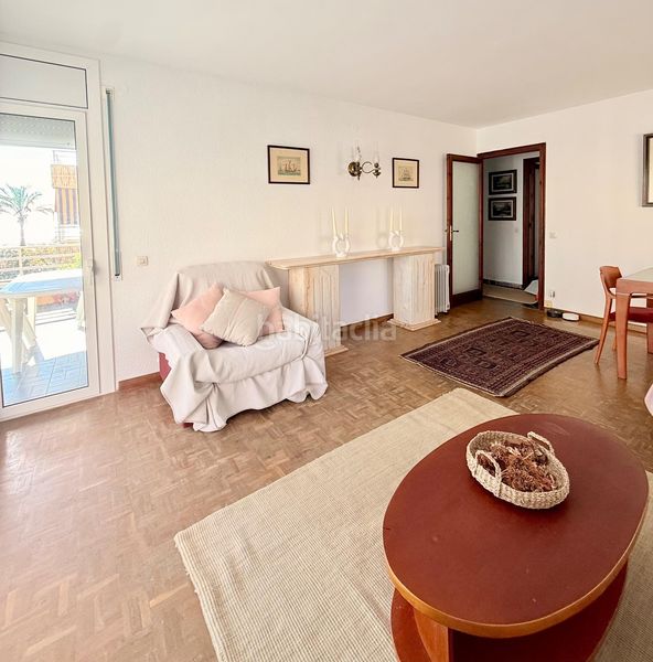 Foto 06f4d8a3-f78b-44c8-b3a5-fa16aaf8d274. Pis amb aparcament a Segur Platja Segur de Calafell