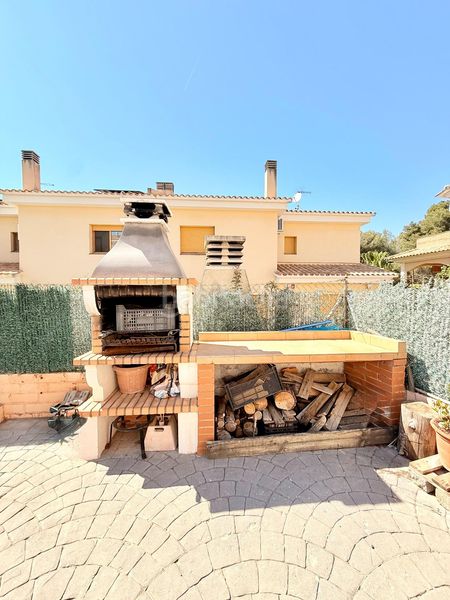 Foto 8b92fced-8989-4ef9-82a0-9254239a45d5. Casa cómoda casa a 4 vientos en Mas Mel Calafell