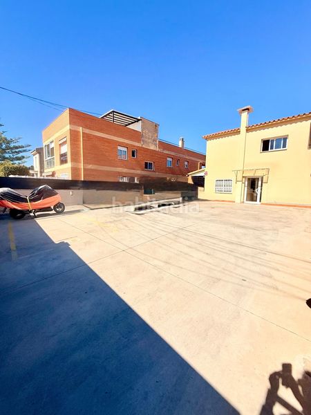 Foto b7f2d374-ad64-41fe-90b1-af08d02b95c8. Pis amb aparcament a Segur de Calafell nucli urbà Segur de Calafell