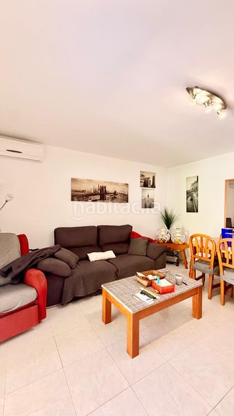 Foto 490cb9c7-2fc3-46b3-959a-7a5958c99dc5. Casa aparellada amb aparcament piscina a Cunit residencial Cunit