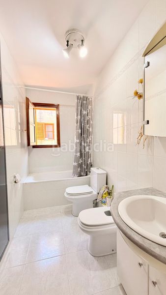 Foto 8dcc9d69-f60e-4daa-a910-33a2b59d40ed. Casa aparellada amb aparcament piscina a Cunit residencial Cunit