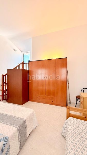 Foto f6cb55ce-1100-4a07-8558-5e8d31bfb5aa. Casa aparellada amb aparcament piscina a Cunit residencial Cunit