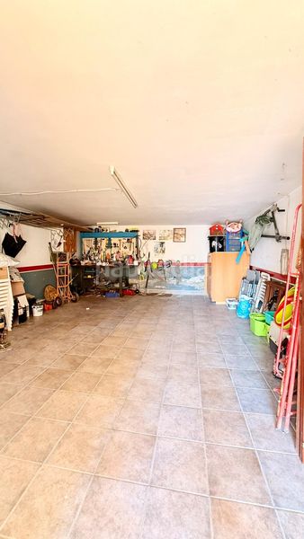 Foto fe4c782f-528b-4981-95e4-27ae2158b3de. Casa aparellada amb aparcament piscina a Cunit residencial Cunit
