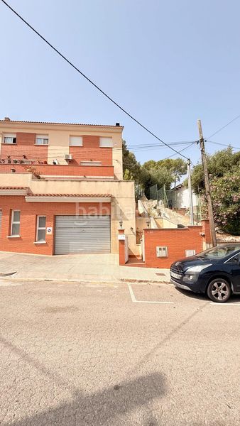 Foto 207cd05b-1b1b-40f5-96ea-a55080a0d60a. Casa aparellada amb calefacció aparcament a Mas romeu Calafell
