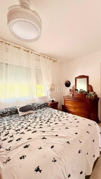 Foto 8e78a20e-a939-4d2e-8540-685a724bb211. Casa aparellada amb calefacció aparcament a Mas romeu Calafell