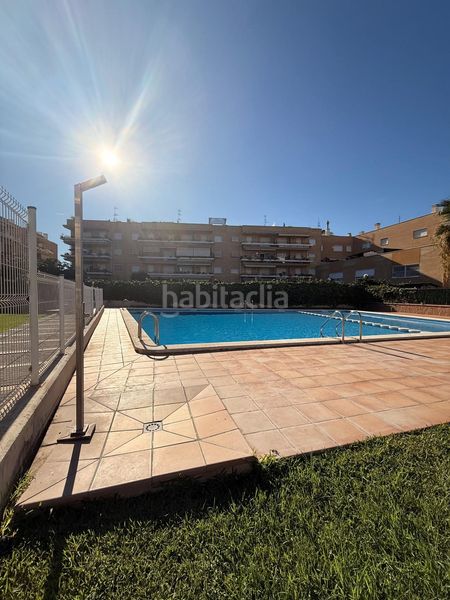 Foto d051c96c-b9b8-49cc-8097-bc1697dfef87. Pis amb calefacció aparcament piscina a prat de Cunit Cunit