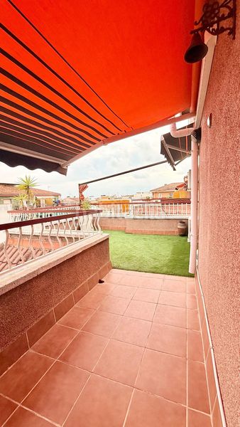 Foto 0dbbbb82-916a-42fd-b063-2988e6990721. Penthouse with parking in Nucli Antic Cunit