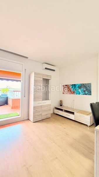 Foto c569729e-e7e6-44b9-bdc6-c4436b27f697. Penthouse with parking in Nucli Antic Cunit