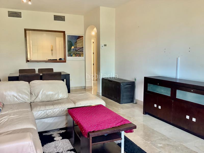 Foto dc21a51b-f3f7-45b5-ba0c-745d2a83772f. Pis amb calefacció aparcament piscina a San Luis de Sabinillas Manilva