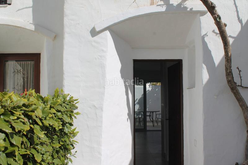 Foto 2dbcf9a9-7628-401f-99be-0c6016491cce. Alquiler estudio  reformado con parking! en Estepona