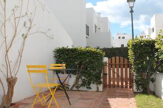 Alquiler Estudio  Calle pintor picasso. Estudio reformado con parking!