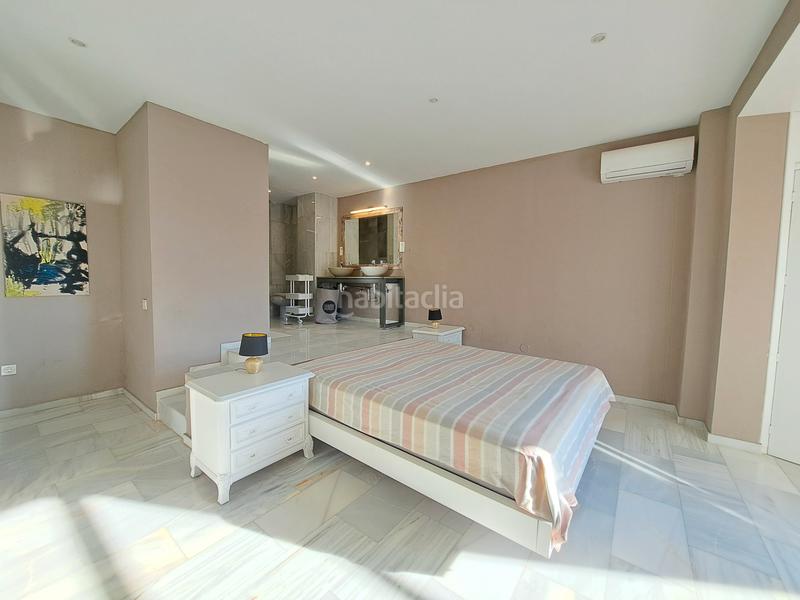 Foto cedf0a07-d93c-4acc-8c17-4a2741ff5877. Alquiler piso vivienda exclusiva en El Candado en Málaga