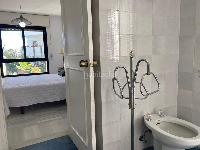 Foto ee7c7874-3e2c-4bfd-bf2b-b164fd5166ee. Rent flat in Nueva Andalucía centro Marbella