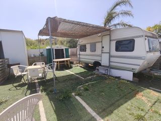 Rent Country house  Calle urbanización miralmonte. Caravana con parcela vallada en coín.