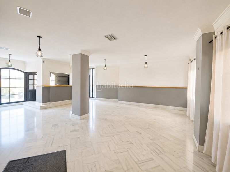 Foto c83ee3f6-7581-4bb5-ae48-10840b5c6a48. Local comercial local . gran oportunidad! en Centro ciudad Fuengirola