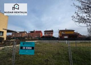 Fondo rustico  Carrer màrius torres i perenya. Terreny perfecte per a persones que busquen viure a prop de la n