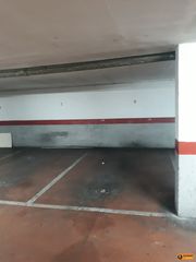 Miete Autoparkplatz  Avinguda del president companys. Parquing en lloguer molt centric