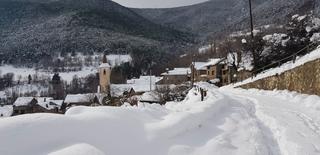 Mas  Carrer unica. Casa en venta al poble de jou (pallars subirà)