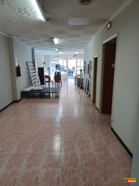 Foto acbc4001-b585-4a23-9c55-84e68549bb9d. Local comercial a Centre Reus